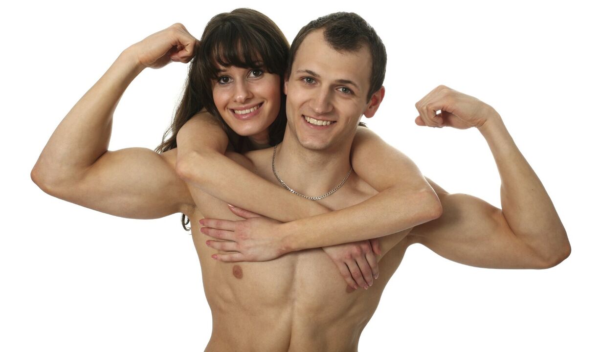 Пениспен кеңеюі бар ері бар әйел